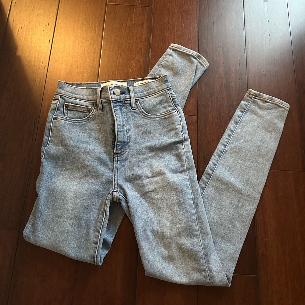 Aritzia Denim Forum Lola High Rise Skinny Jean